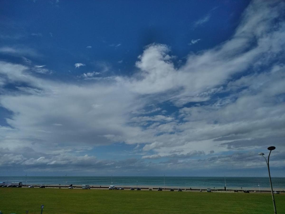 L'Albatre Apartment Dieppe Bagian luar foto